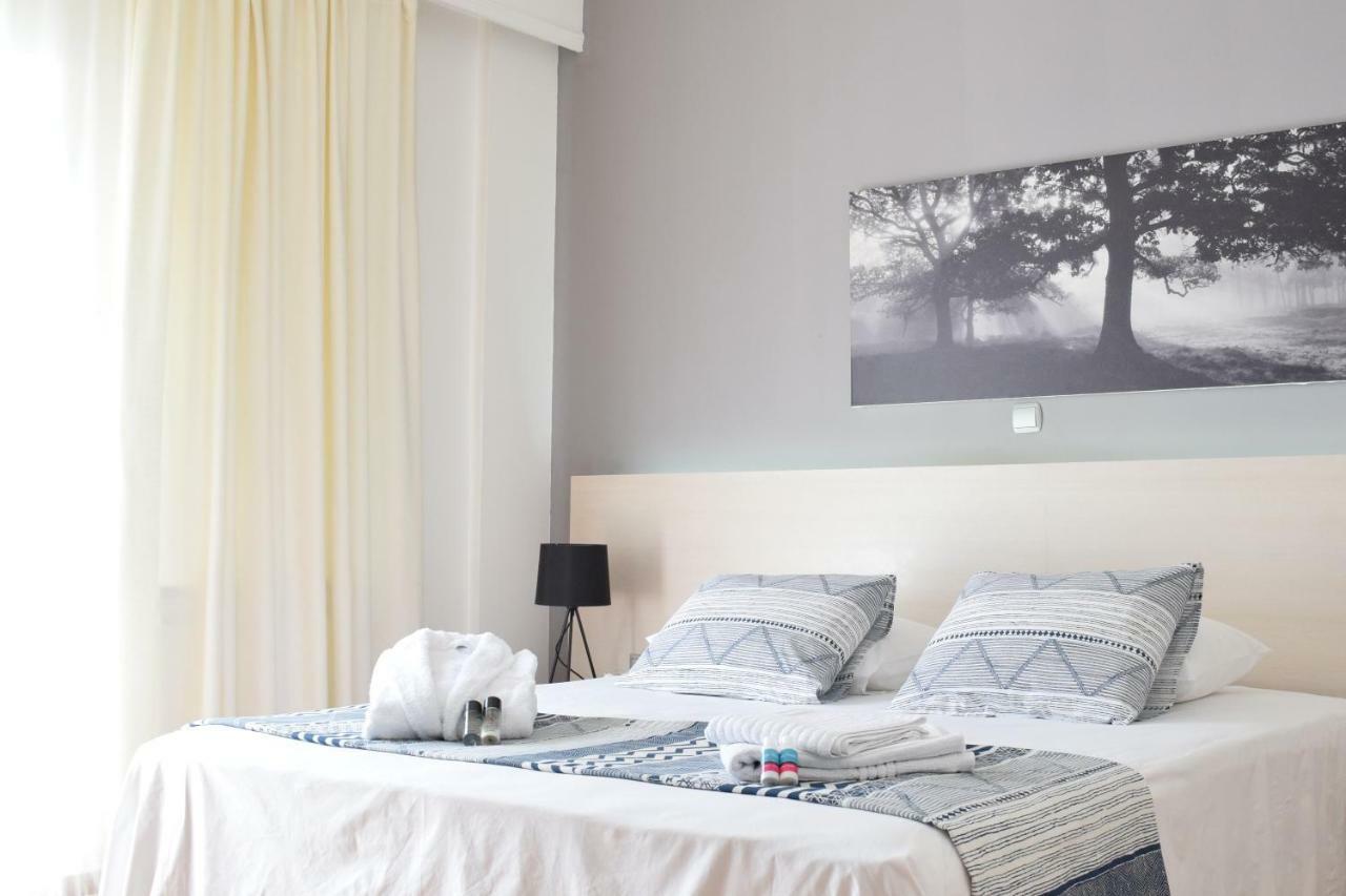 Poseidon By Heloni Apartments Piraeus Exterior photo