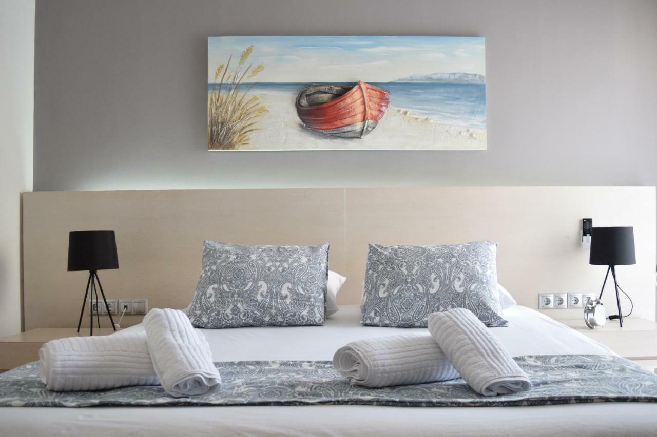 Poseidon By Heloni Apartments Piraeus Exterior photo